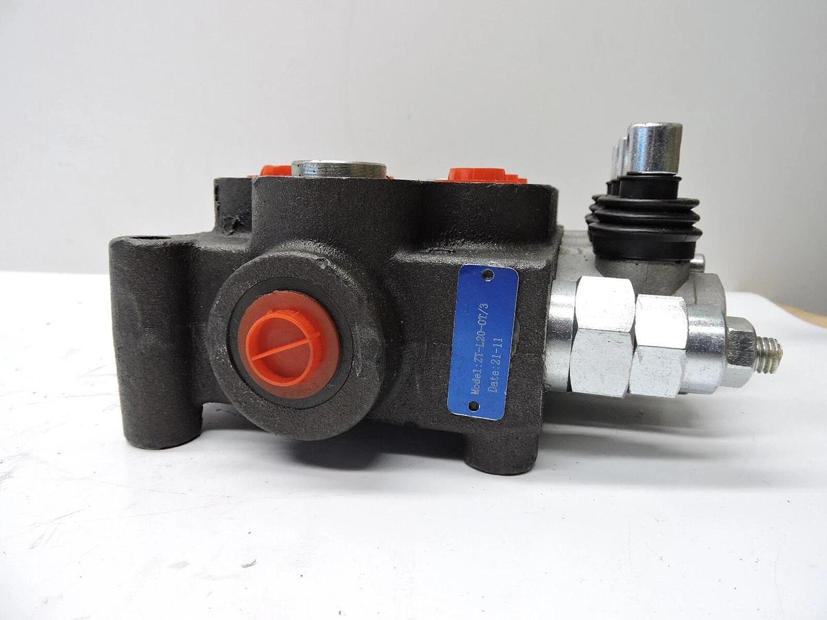 ZT-L20-0T/3 3 Spool Hydraulic Monoblock Double Acting Control Valve - NOB NEW!