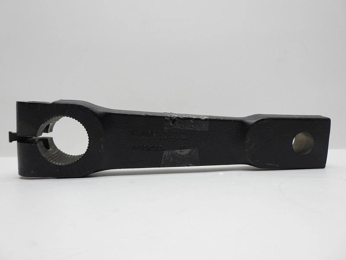 Pitman Freightliner Arm 84283102 05-67461-000 - NEW