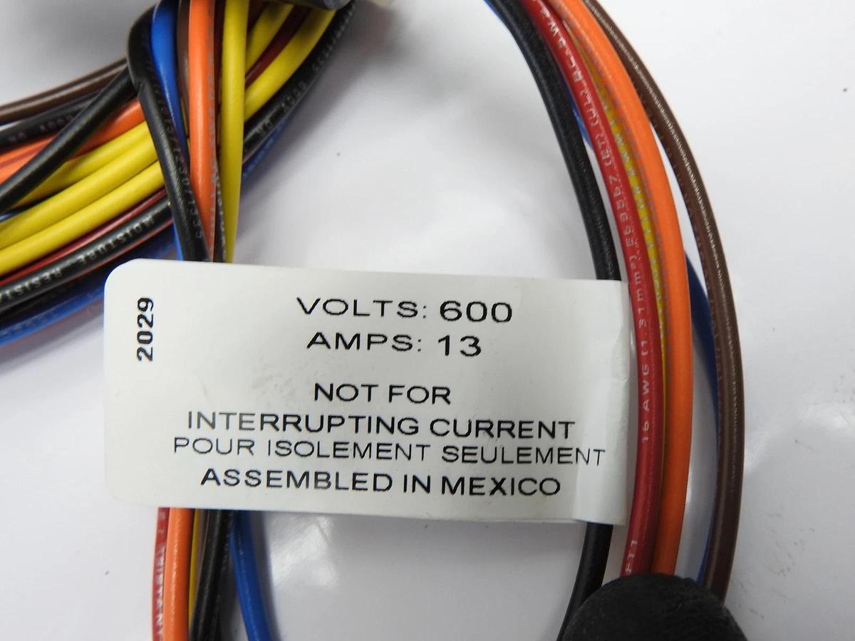 Eaton 568055-7 Pin Sleeve Connector Wire Harness 13A, 600V (568055) - OEM NEW!