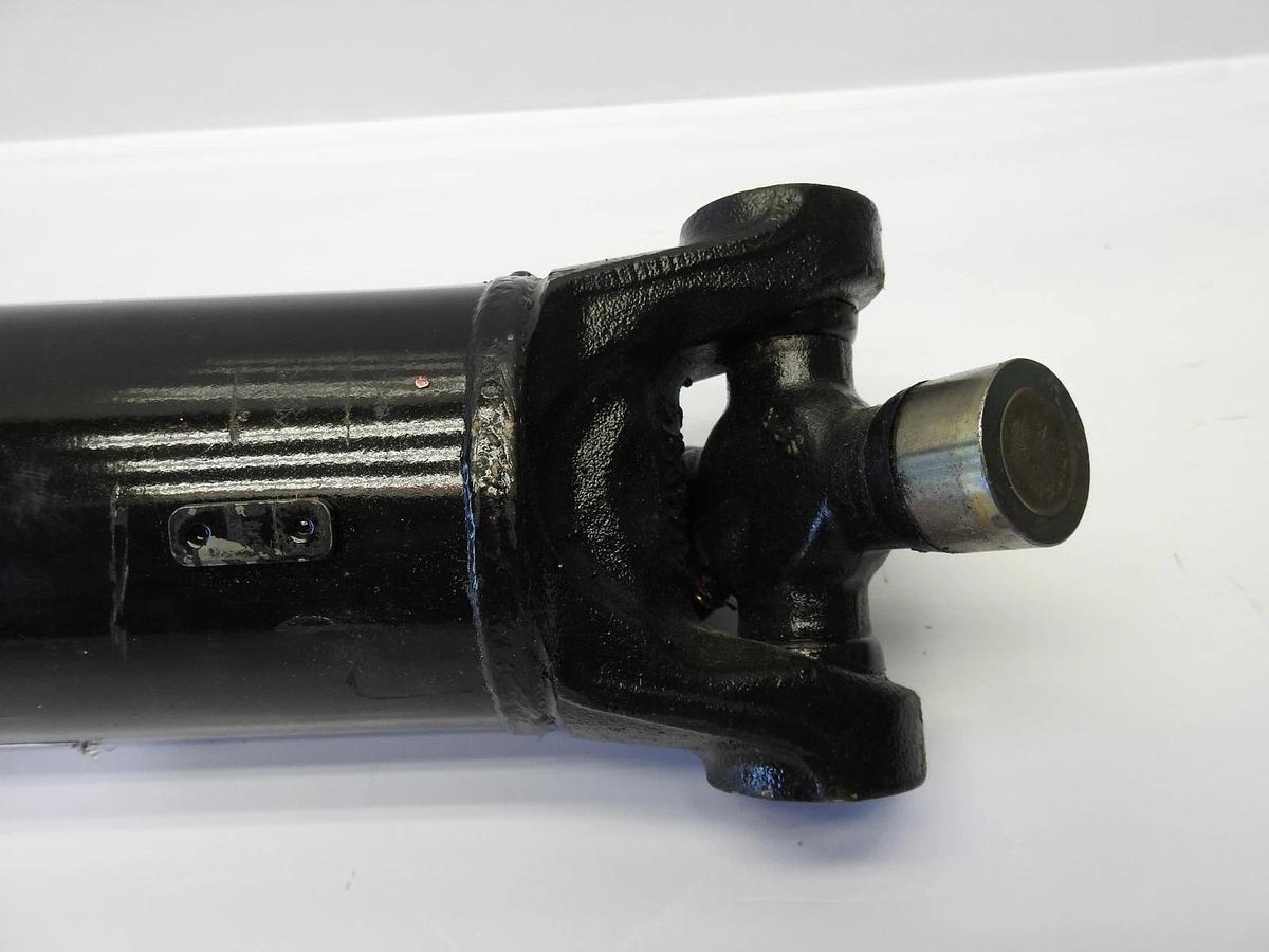 GENUINE Dana Spicer 905785-1109 Drive Shaft ASSY 905785 366110-1109 OEM NEW!