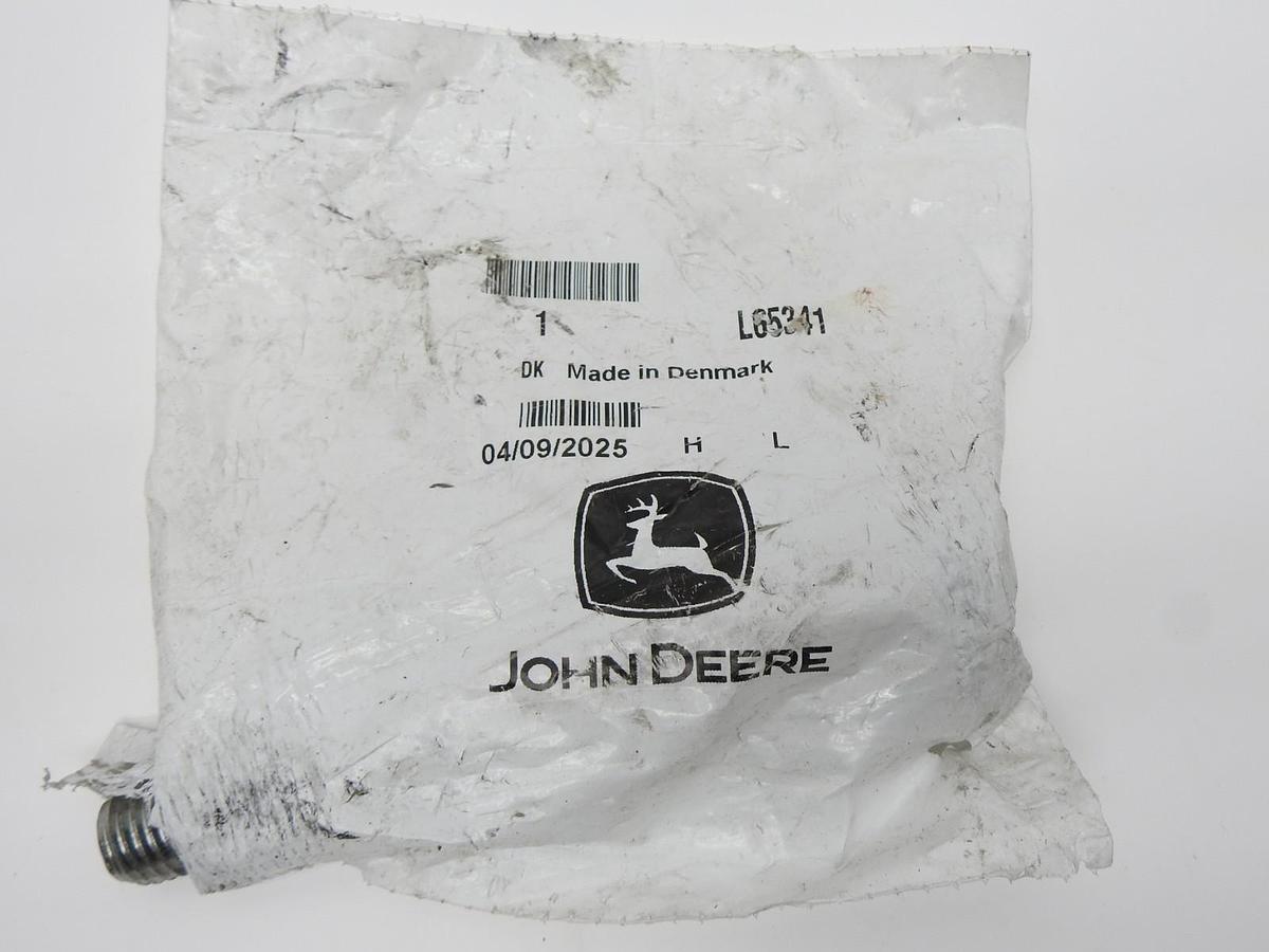 OEM John Deere L65341 Round Head Square Neck Bolt, M16 X 125