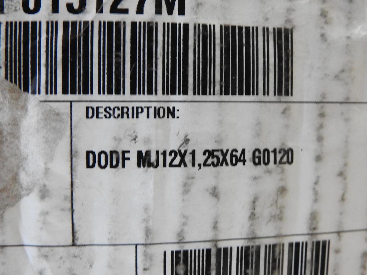 GENUINE John Deere R114083 Connecting Rod Bolt For John Deere Cap Screw OEM NEW