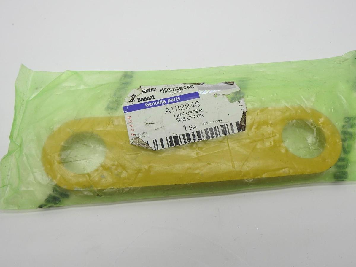 OEM Doosan A132248 LINK - UPPER TIE ROD - NEW