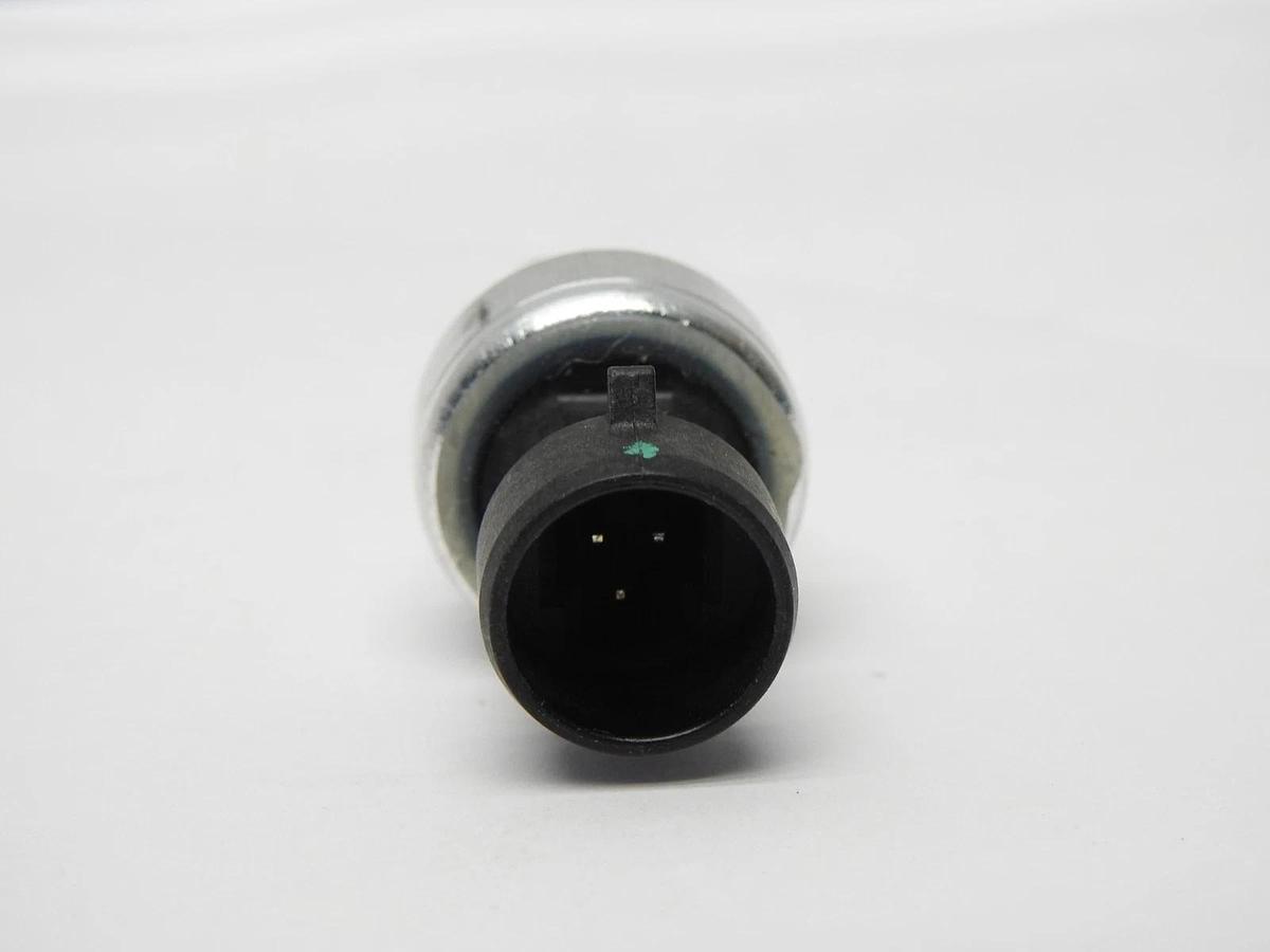 Peterbilt 12CP45-4 A/C Pressure Transducer Paccar Genuine OEM