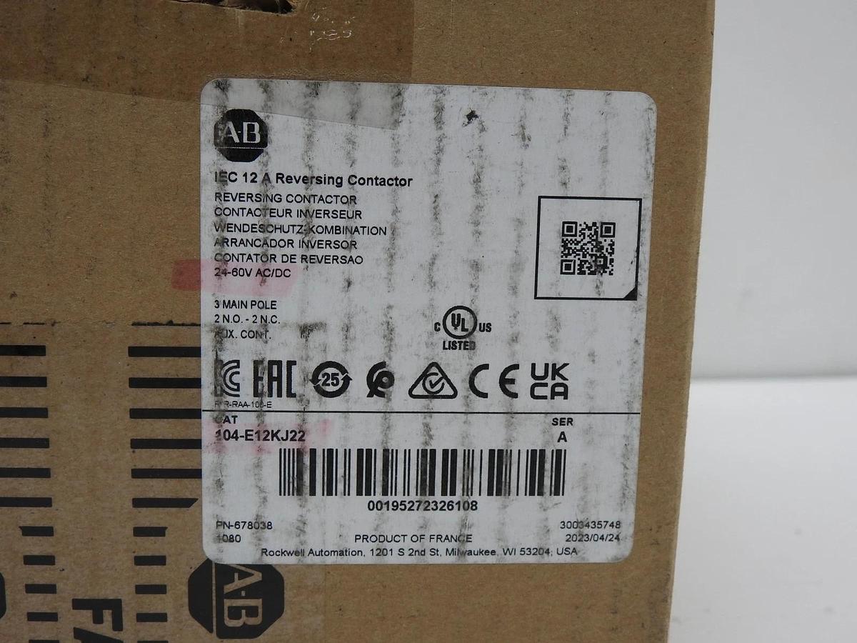 Allen-Bradley 104-E12KJ22 IEC 12A Reversing Contactor (3 Main Pole) - NOB NEW!