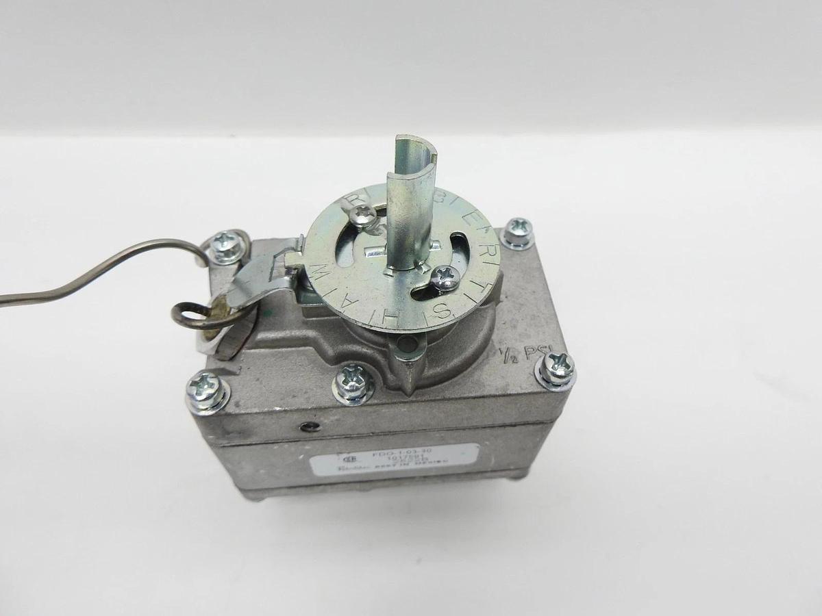 Robertshaw 4200-007 Gas Oven Thermostat for Garland 1017591 FDO-1-03-30 - NEW!