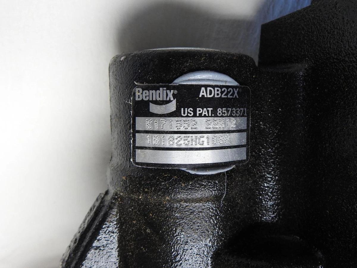 Bendix K171552 Air Disc Brake Caliper Assy for Commercial Trucks 22X12 - OEM NEW