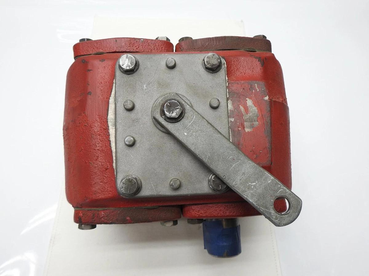 Parker Chelsea PTO Power Take Off 352 Series (6 Bolt) Unknown P/N - NOB NEW