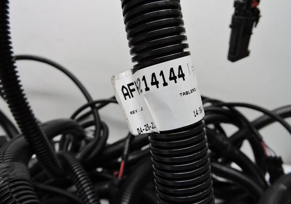 GENUINE OEM John Deere Wiring Harness AFH214144 - NEW!