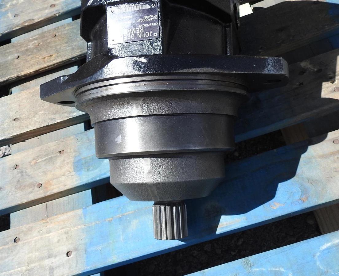 Genuine John Deere PG200362 Hydraulic Propel Axial Piston Motor R986120559 REMAN