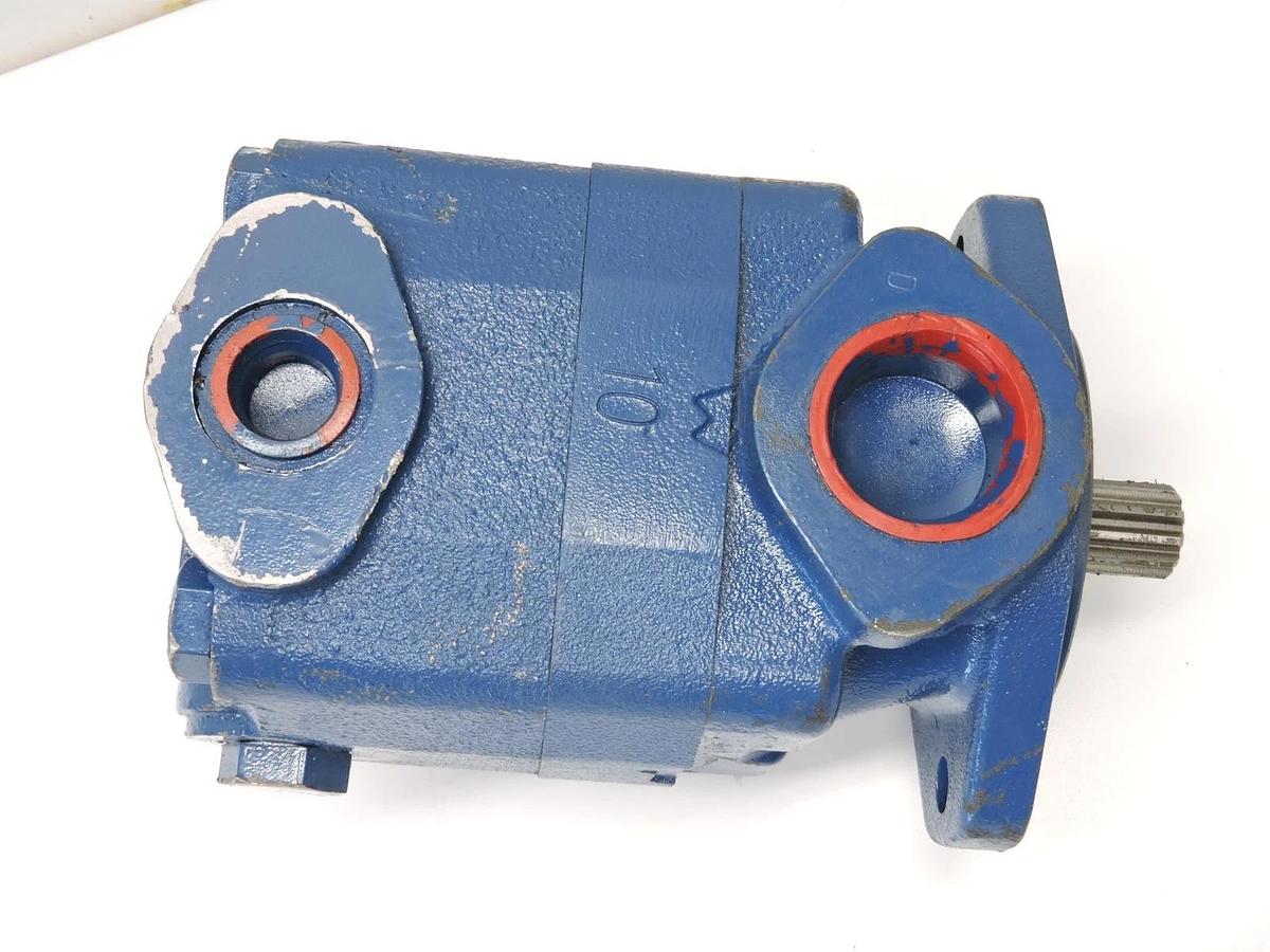 Permco 2 Bolt Mounting, 11 Spline Hydraulic Pump Motor