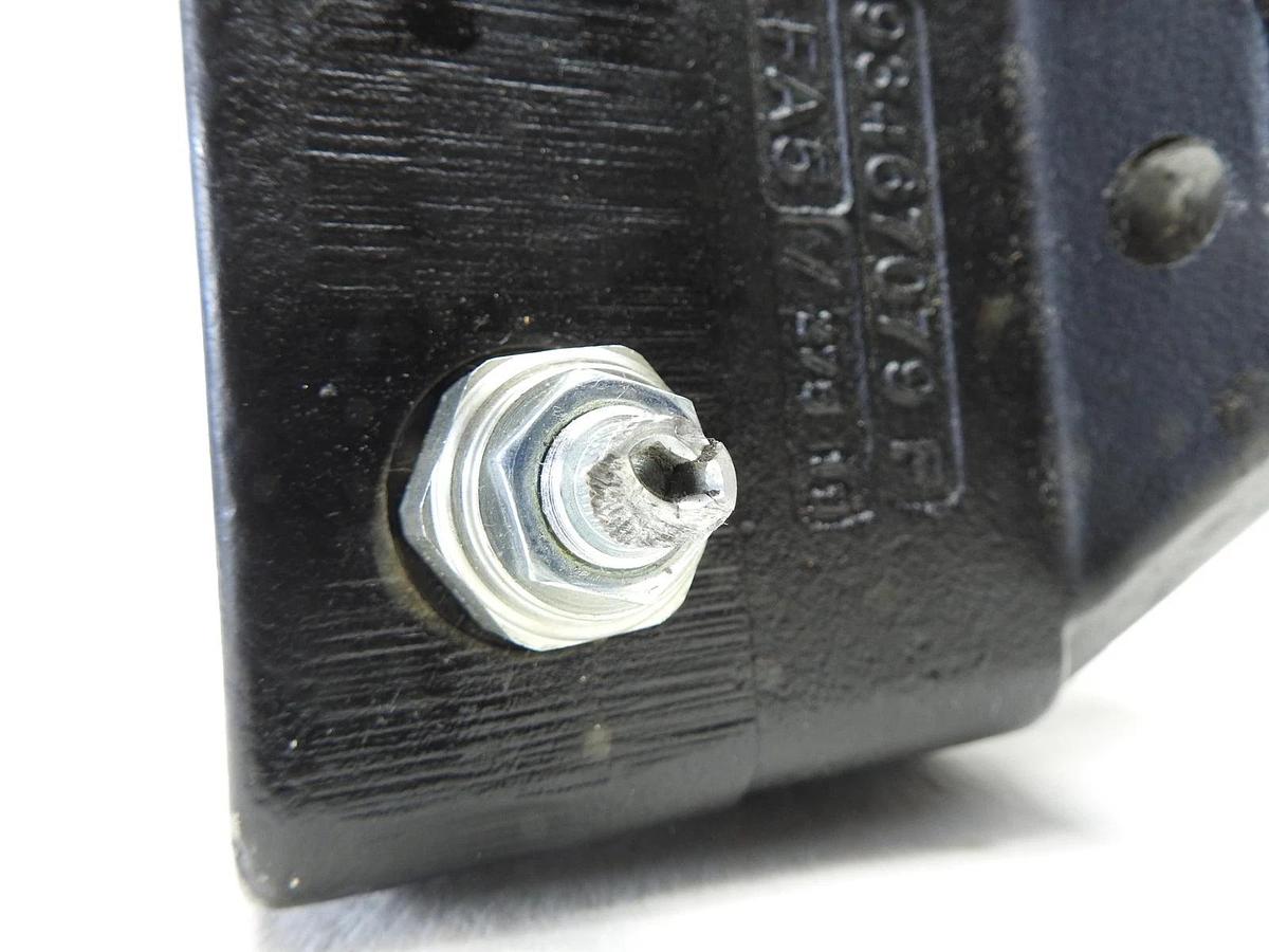 OEM Parker M5BF 045 1R01 B1M 00M21 52 Hydraulic Vane Pump 054-34885-0 - NEW