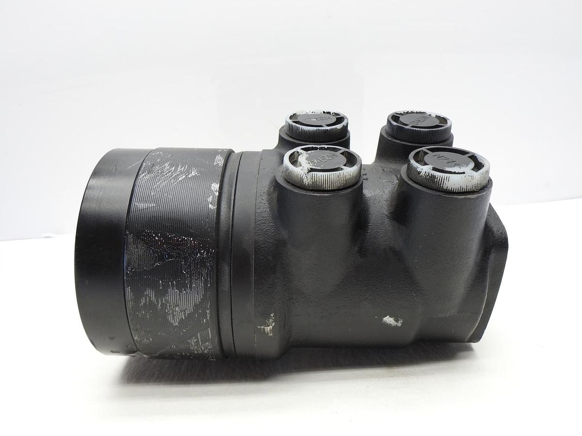 GENUINE John Deere RE581789 Hydraulic Steering Control Valve 253-1064-004 NEW
