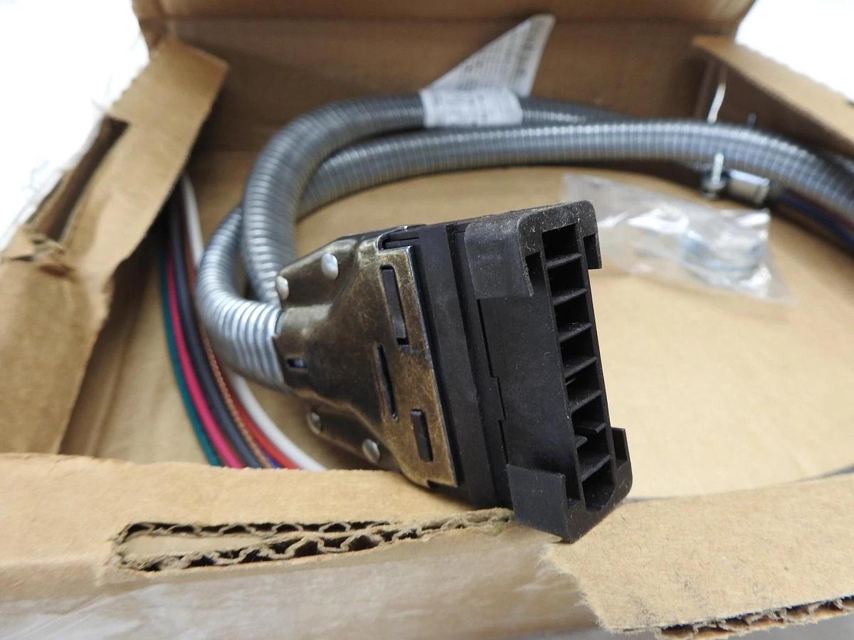 Herman Miller DU1351.06C Connect Power Entry, 4 Circuit DU1351 6' Long 3/8" Flex