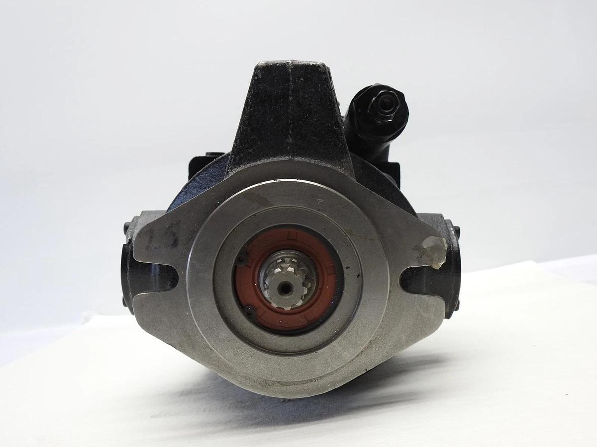Parker PVP1636BLVP12 Piston Pump PVP16 Series Variable Volume Hydraulic Pump NEW