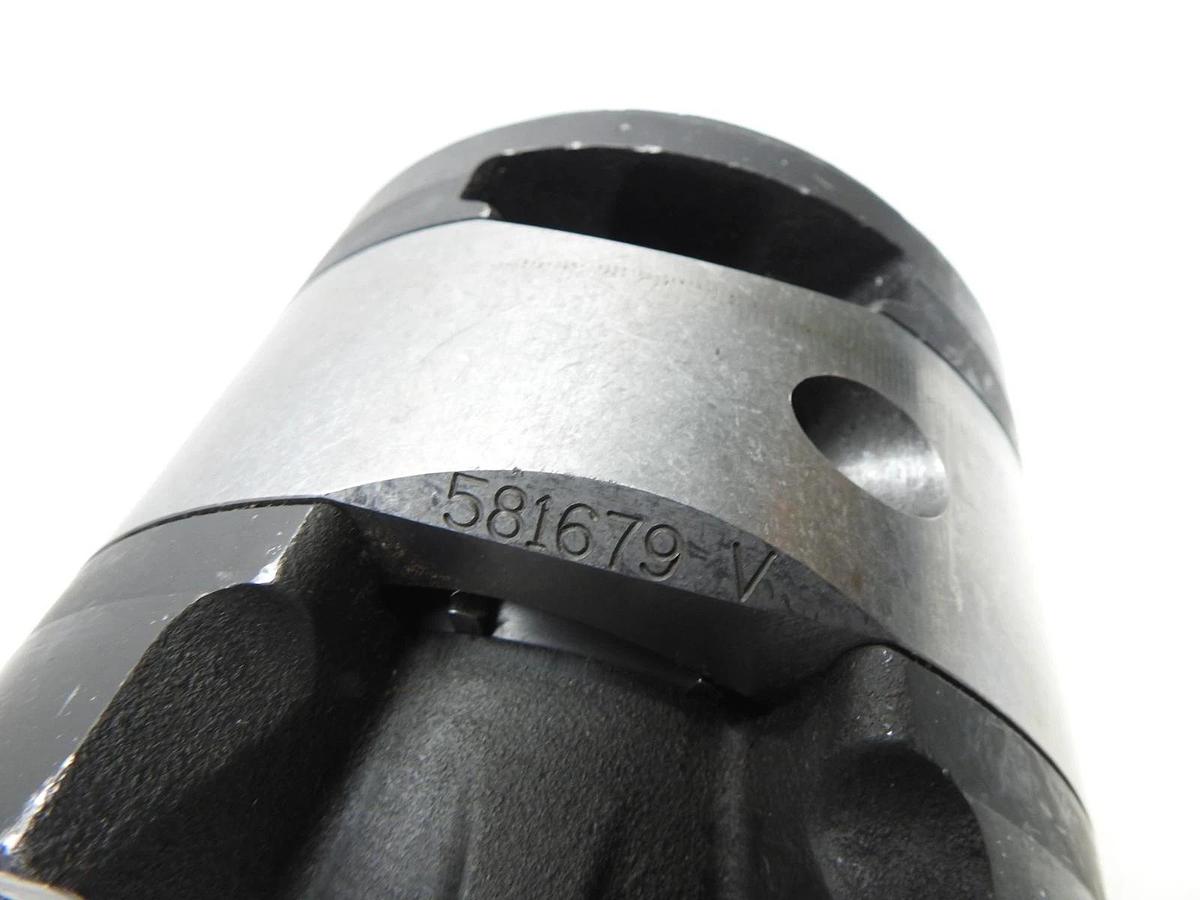 Vickers Vane Pump Cartridge V42 V 581679 V - NEW!