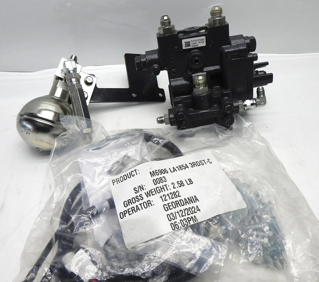 Kubota 7J441-78128 3rd Function Valve Kit for LA1854 M6906 - OEM NEW!