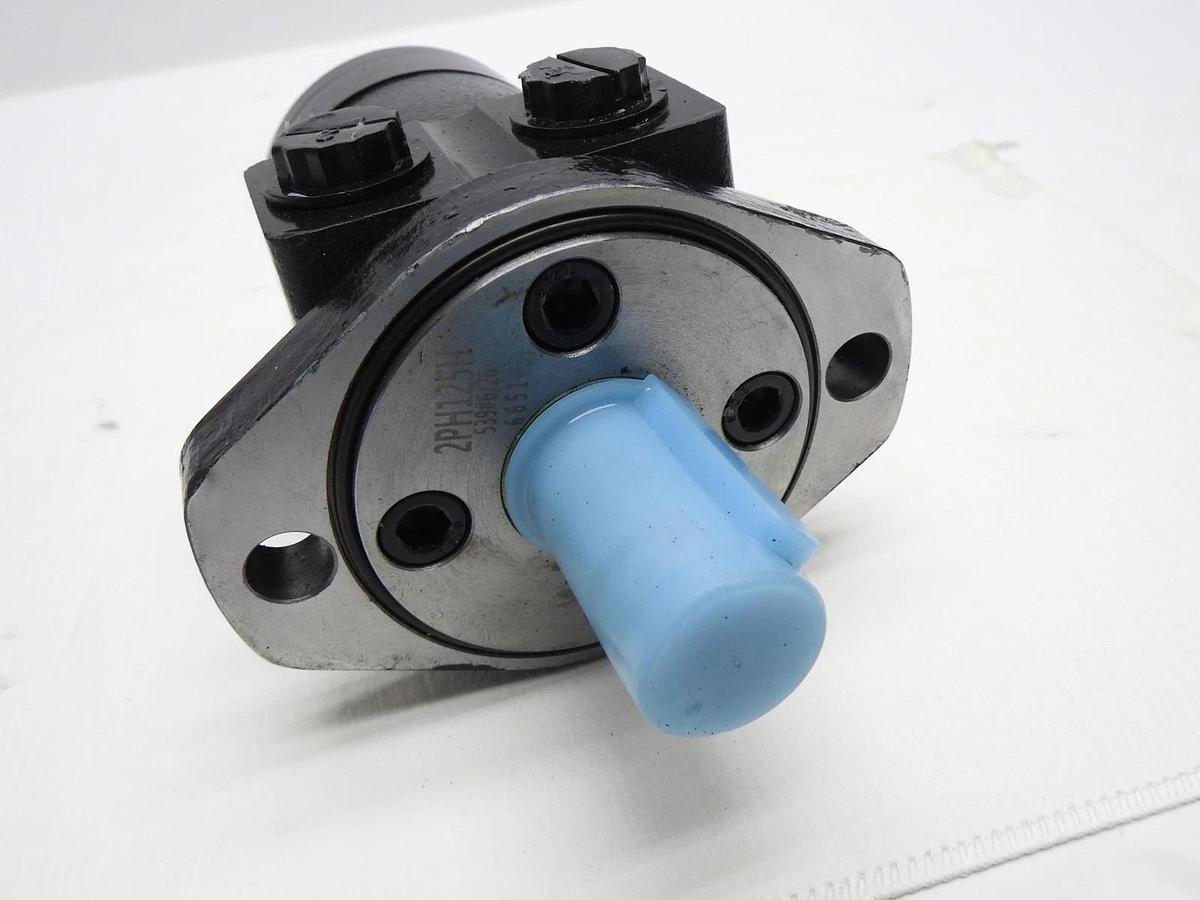 Dynamic LSHT 120cc Motor BMPH-125-H2-K-S (490RPM, SAE A 2-Bolt Mount, 1" Bore