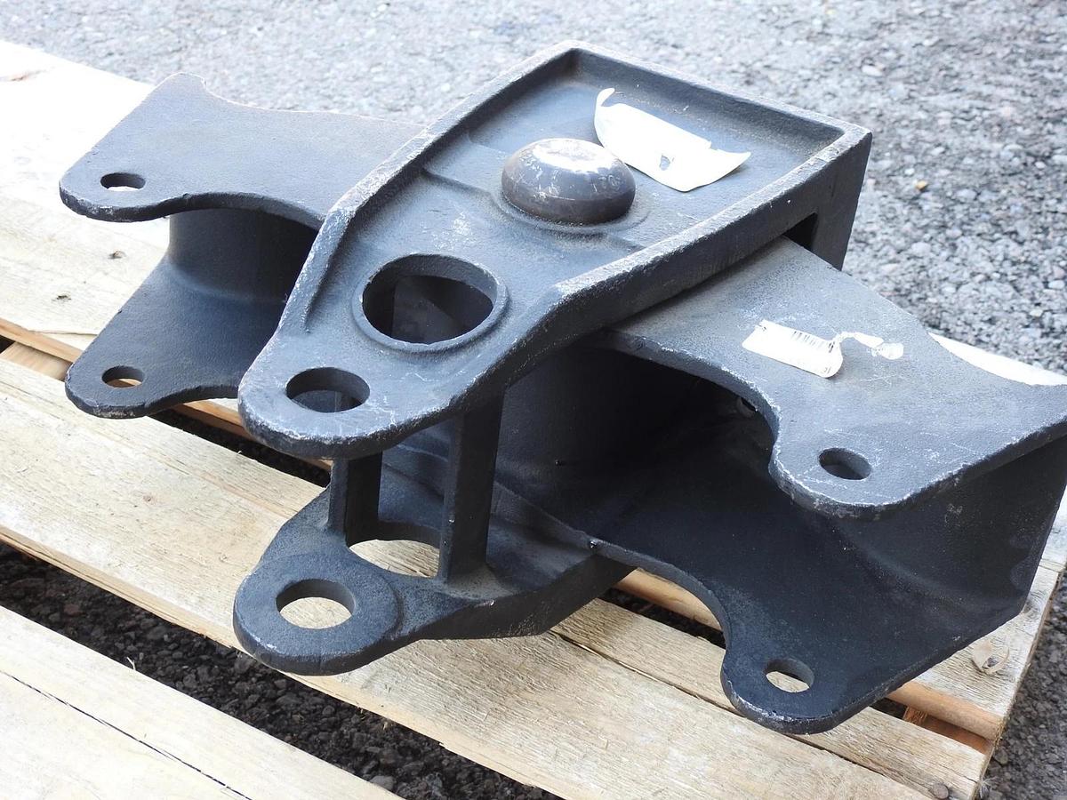 Dayton 338-1690 Hutch Equalizer Hanger Assembly (HU7F-KIT, MH713, 16319-52) -NEW