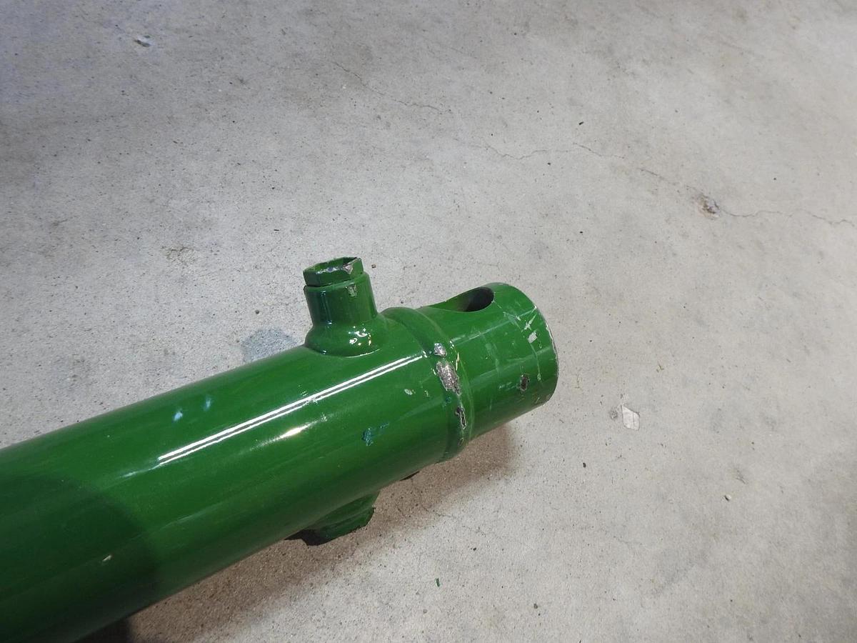 GENUINE John Deere AHC24242 Hydraulic Cylinder 7760 CP690 CP770 CS690 CS770 NEW