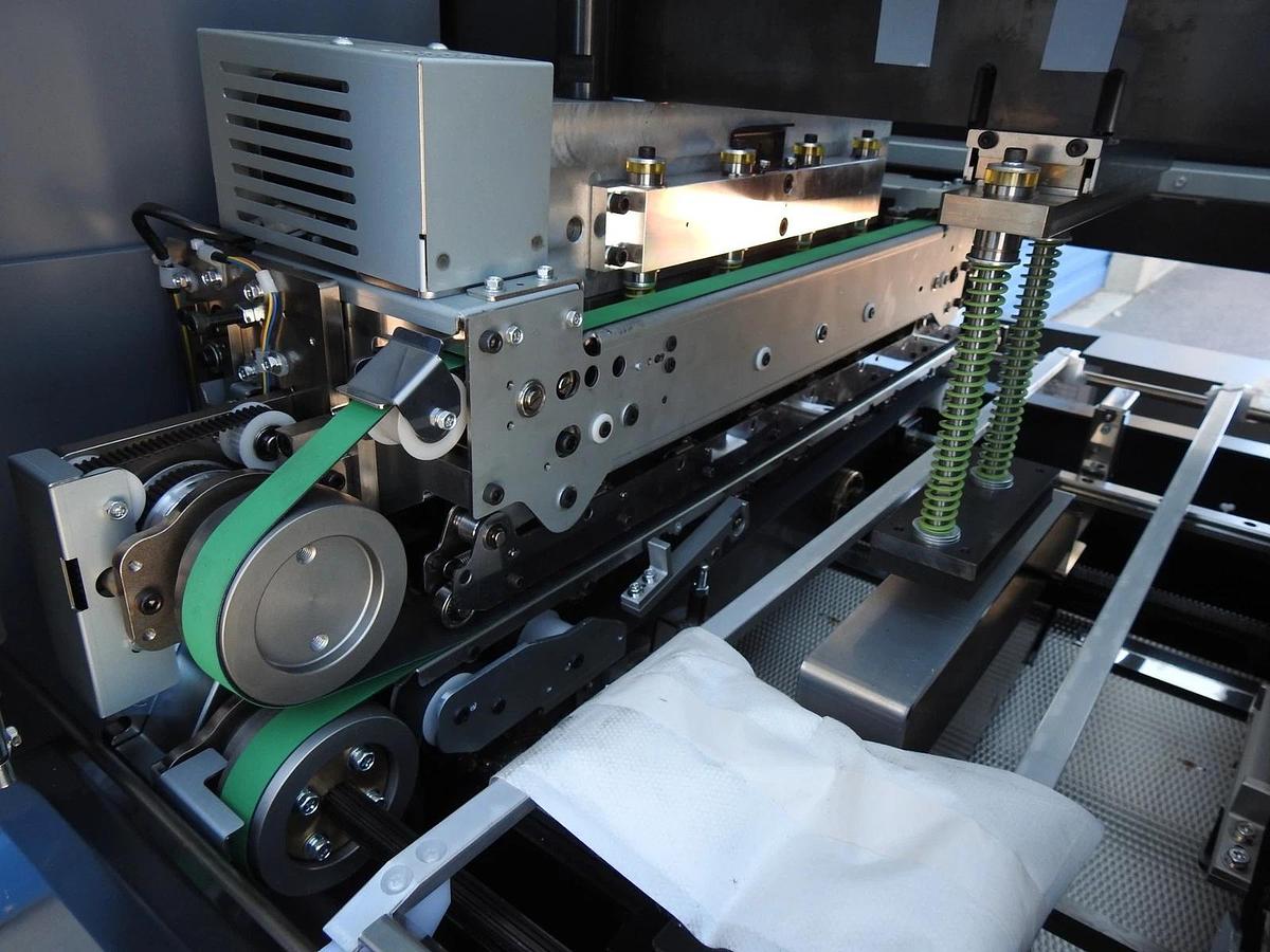 Duplo DKTS-200 Two-Knife Trimmer for Booklet Maker –Finishing Cutter- READ DESC