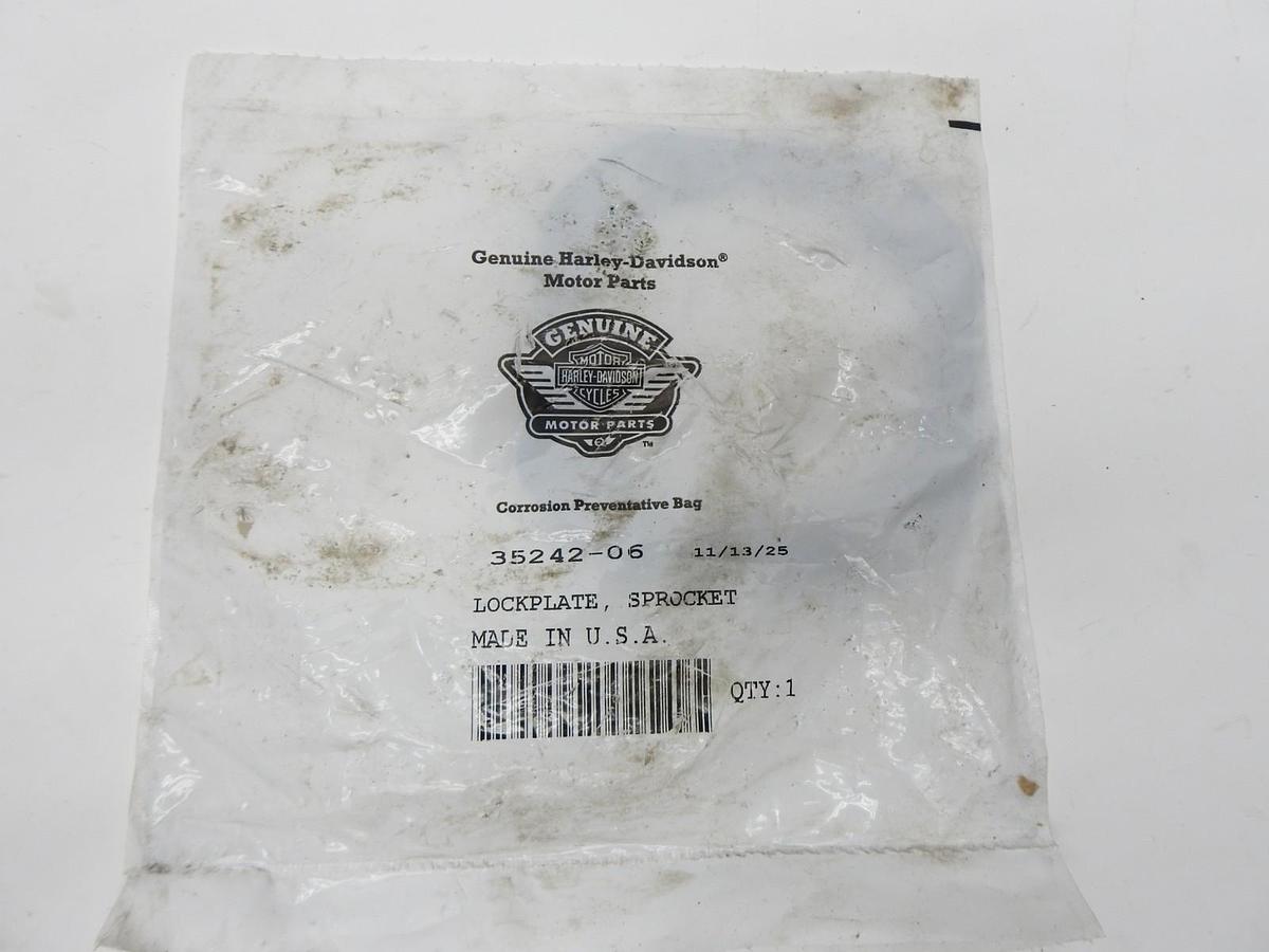 Genuine Harley Davidson 35242-06 Sprocket Lockplate OEM NEW