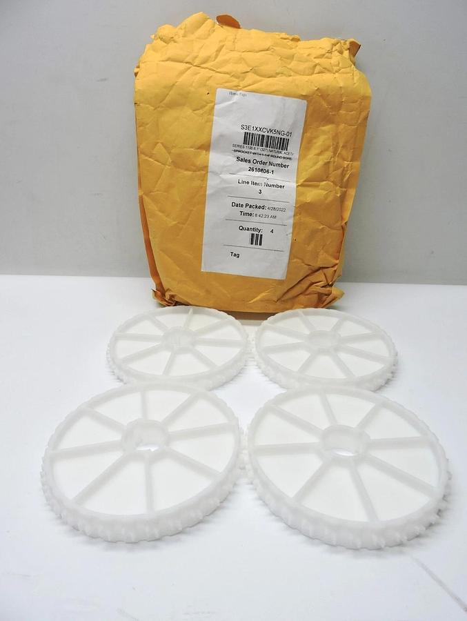 Lot of 4 - Intralox S1100 6.1" (32T) 1-1/4" Round Bore NEW