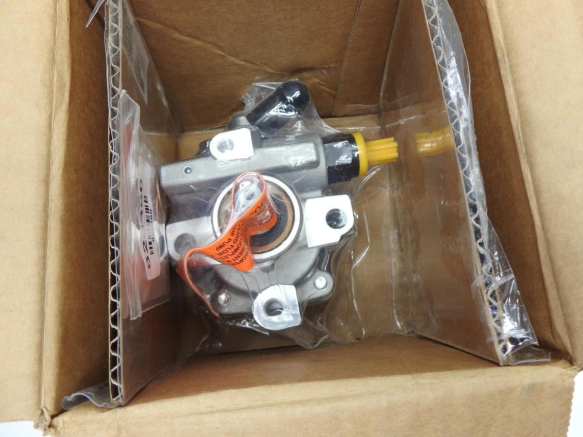 Maval 96380MN Power Steering Pump (44320-48020) Lexus RX300, RX330, Highlander