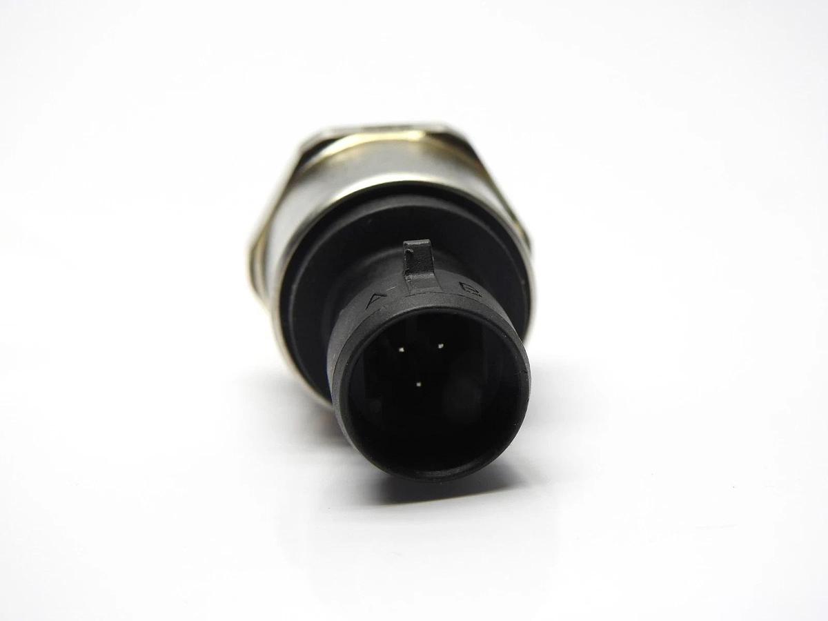 GENUINE Carrier HK05XZ001 Pressure Transducer Transmitter 075G1046 DST P110 OEM