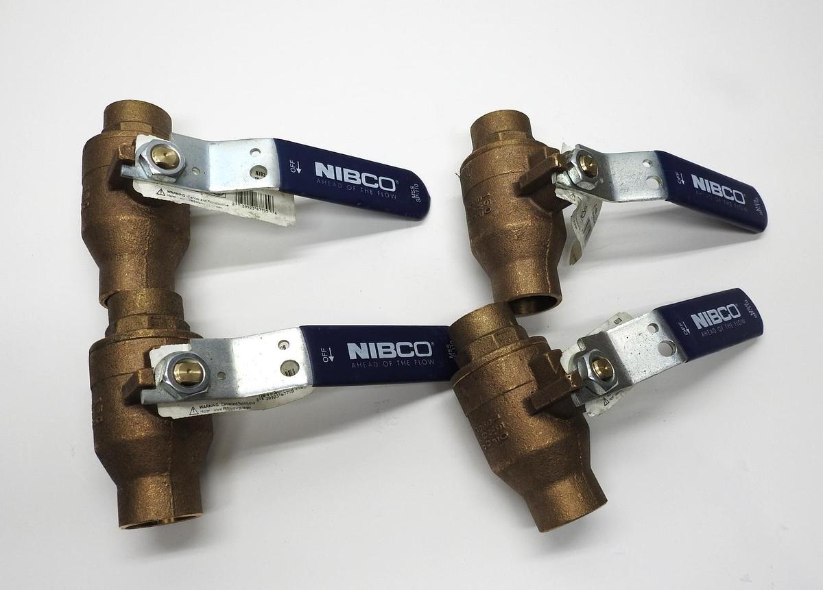 LOT OF 4 - NIBCO 1 1/4" Sweat Solder Full Port Ball Valve S-585-70 NJ8310B NEW