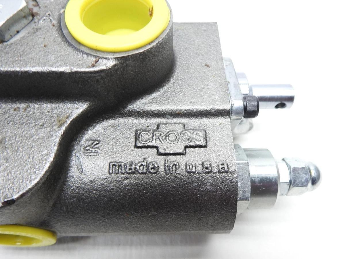 Cross 3 Pos. 4 Way Directional Hydraulic Control Valve - NOB NEW!