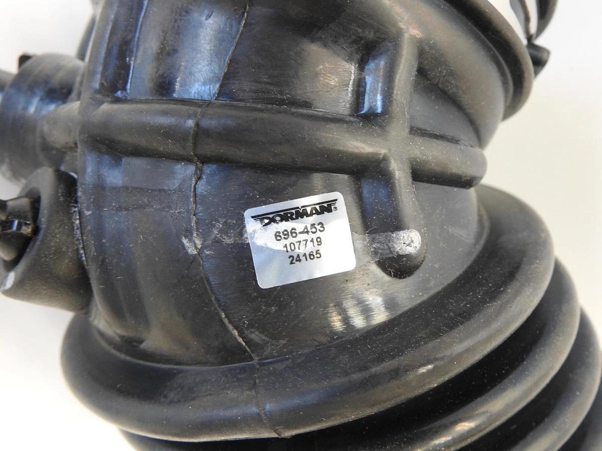 Dorman 696-453 Engine Air Intake Hose fits 12-18 Ford Focus 2.0L-L4 - NEW!