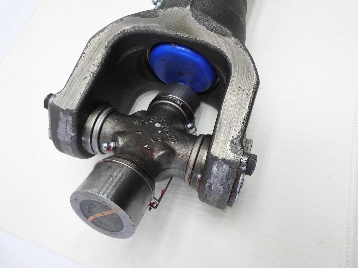 Spicer C6-3-139 Driveshaft Slip Yoke - NOB NEW!