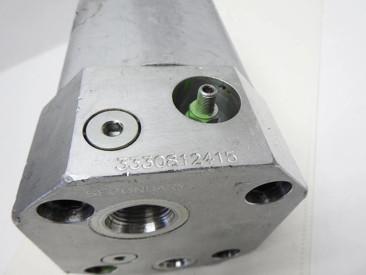 Zwei Hydraulic Pump (Casting # 333 5020 002) 12 Bolt, 13T