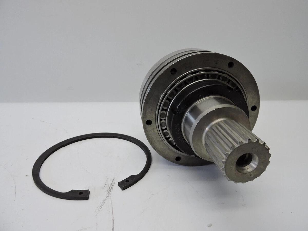 BOSCH REXROTH R909270742 DRIVE SHAFT MIT LAGERSATZ 20125 - GENUINE NEW