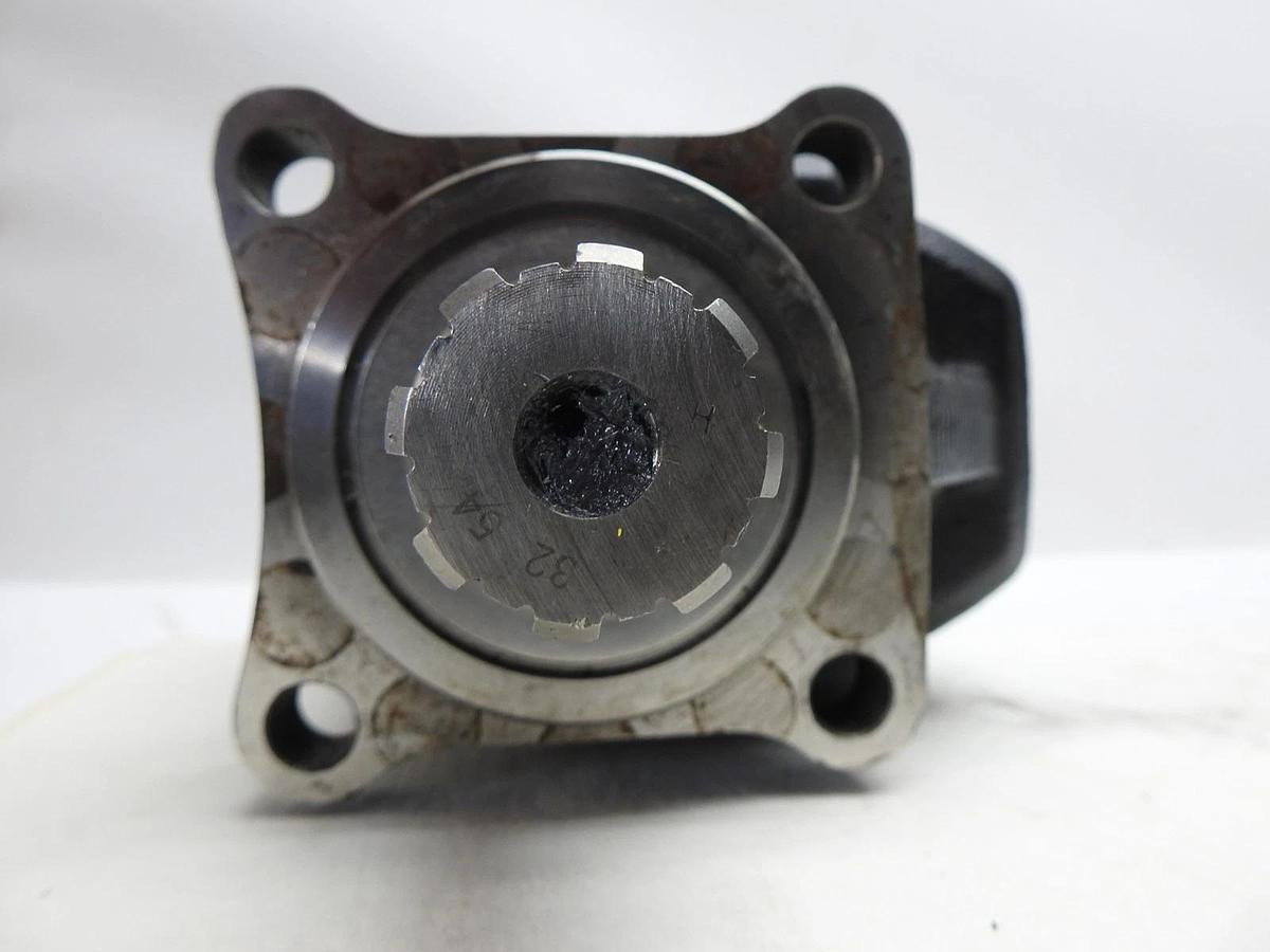 HYVA 14571351 Gear Pump 104.7 Displ. - NEW!
