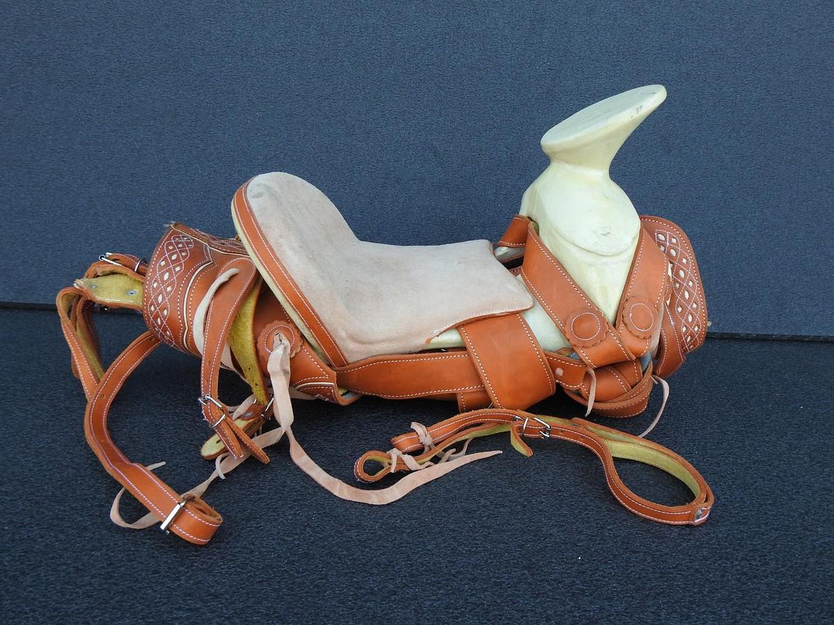 Mexican Charreria Riding Leather Saddle (Montura Charra) Mexican Horse Saddle