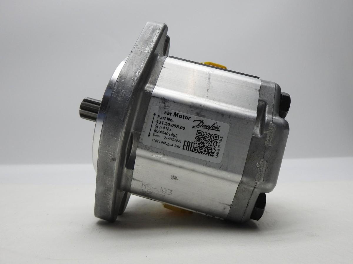 GENUINE Danfoss 121.20.098.00 Gear Motor GR2 Bidirect Fixed Displ SNM2NN NOB NEW