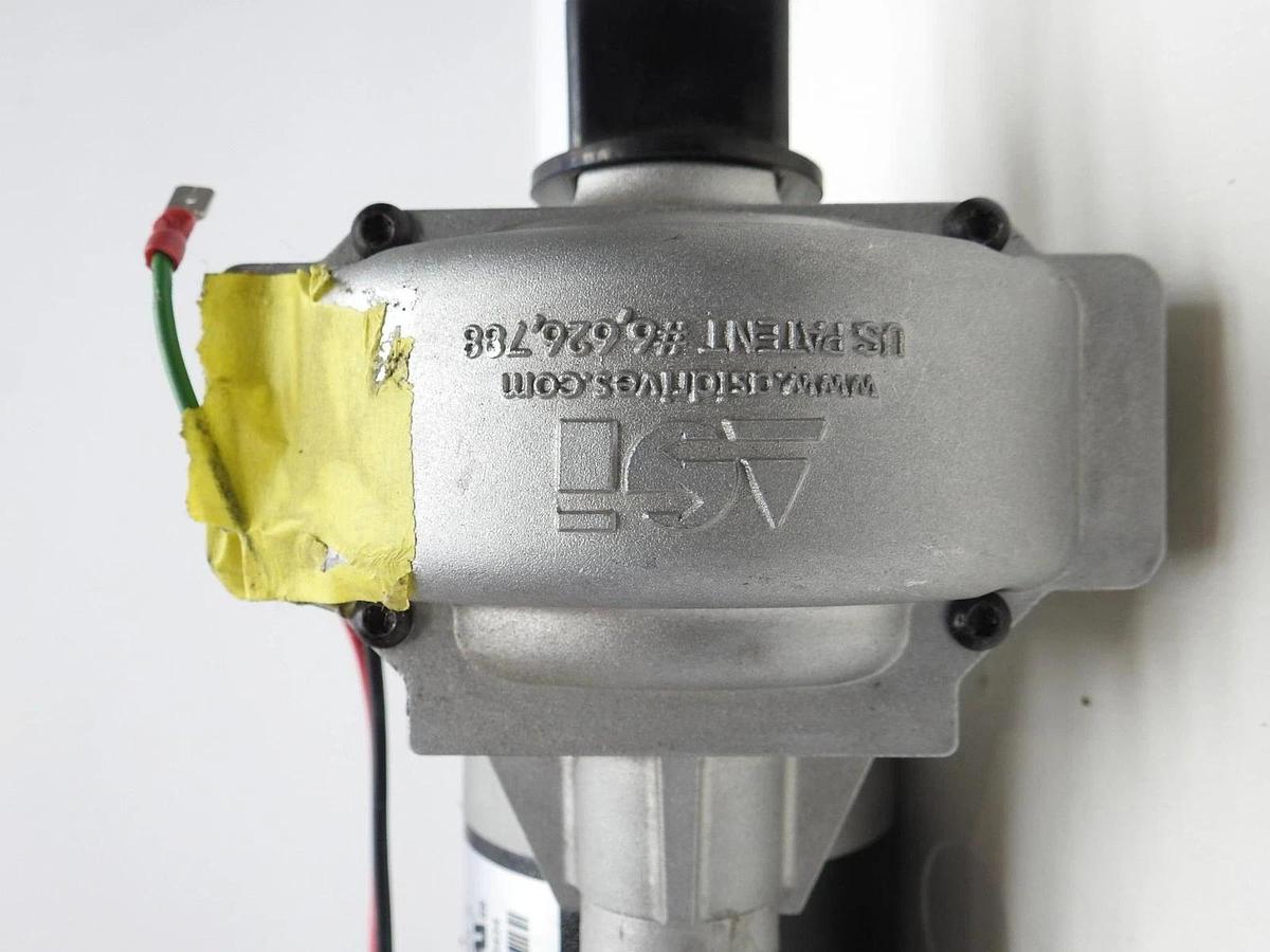 OEM Tennant 1209779 24V Transaxle Motor for Walk Behind Scrubber 24 VDC 458J NEW