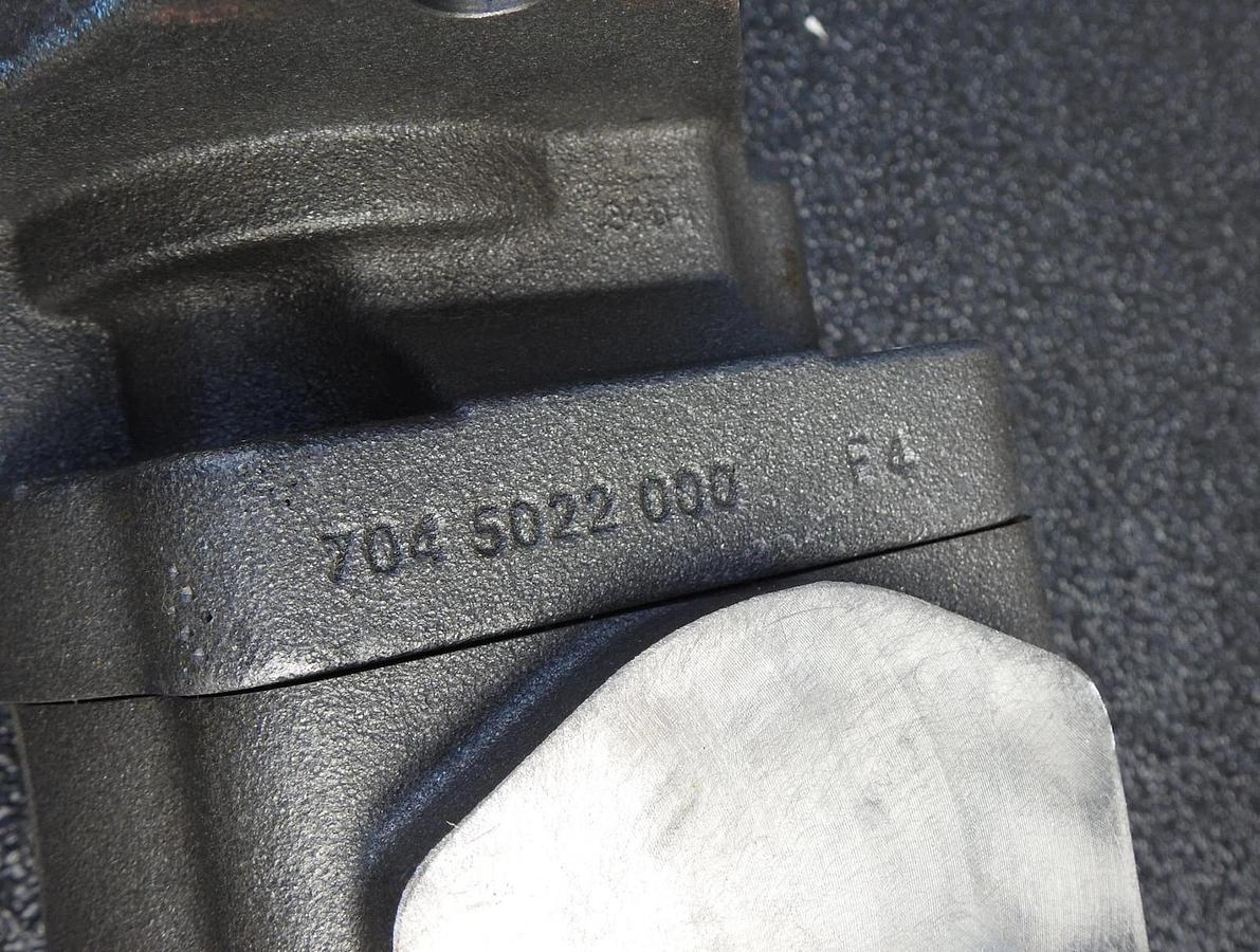 NEW Epiroc 2659604792 Hydraulic Gear Pump Atlas Copco Rock Drilling - GENUINE