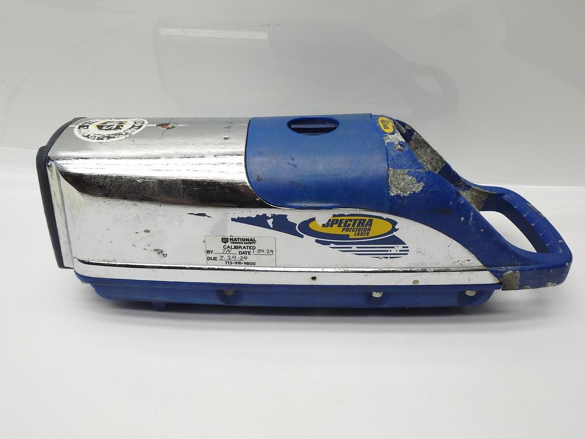 Trimble Spectra Precision DG711 Pipe Grade Level Laser w/ Battery