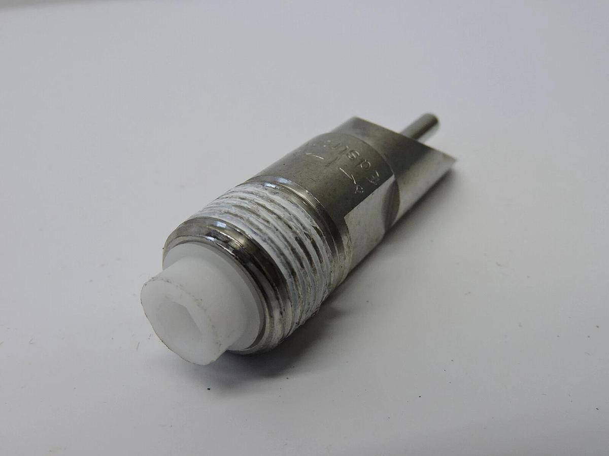 LOT OF 34 - Edstrom Sow Nipple Waterer 1000-0741 Breeding Pigs 1/2" MPT. 2.5/min