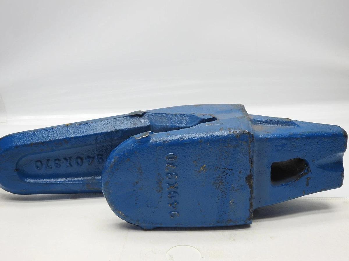 OEM Hensley 940x370 Bucket Tooth Adapter-2" LIP - NOB NEW!
