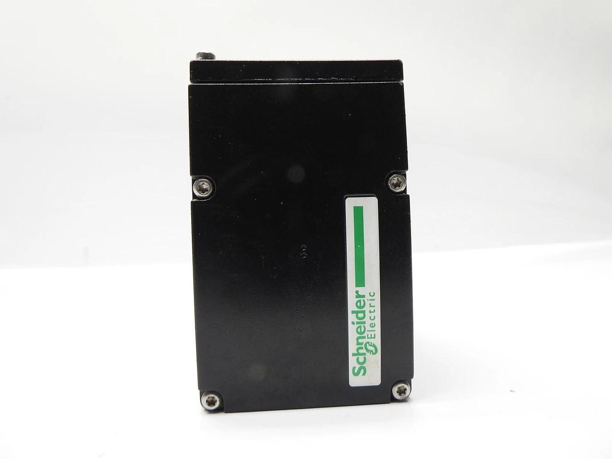 Schneider ILA1F572S2233 Integrated Drive Servo Motor ILA1F ILA1