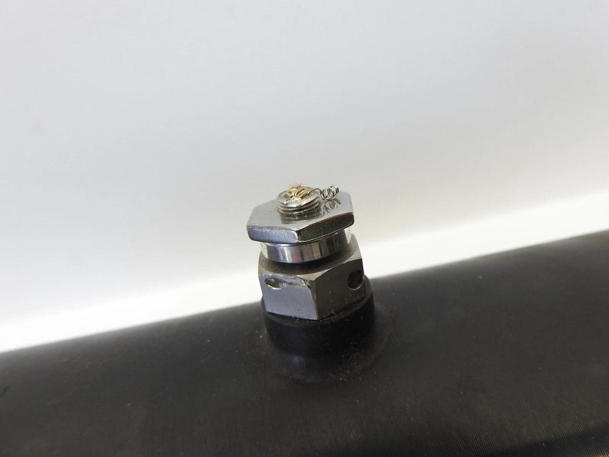 Wilkes & McLean Hydraulic Noise Suppressor WM-11875 2.5 3V