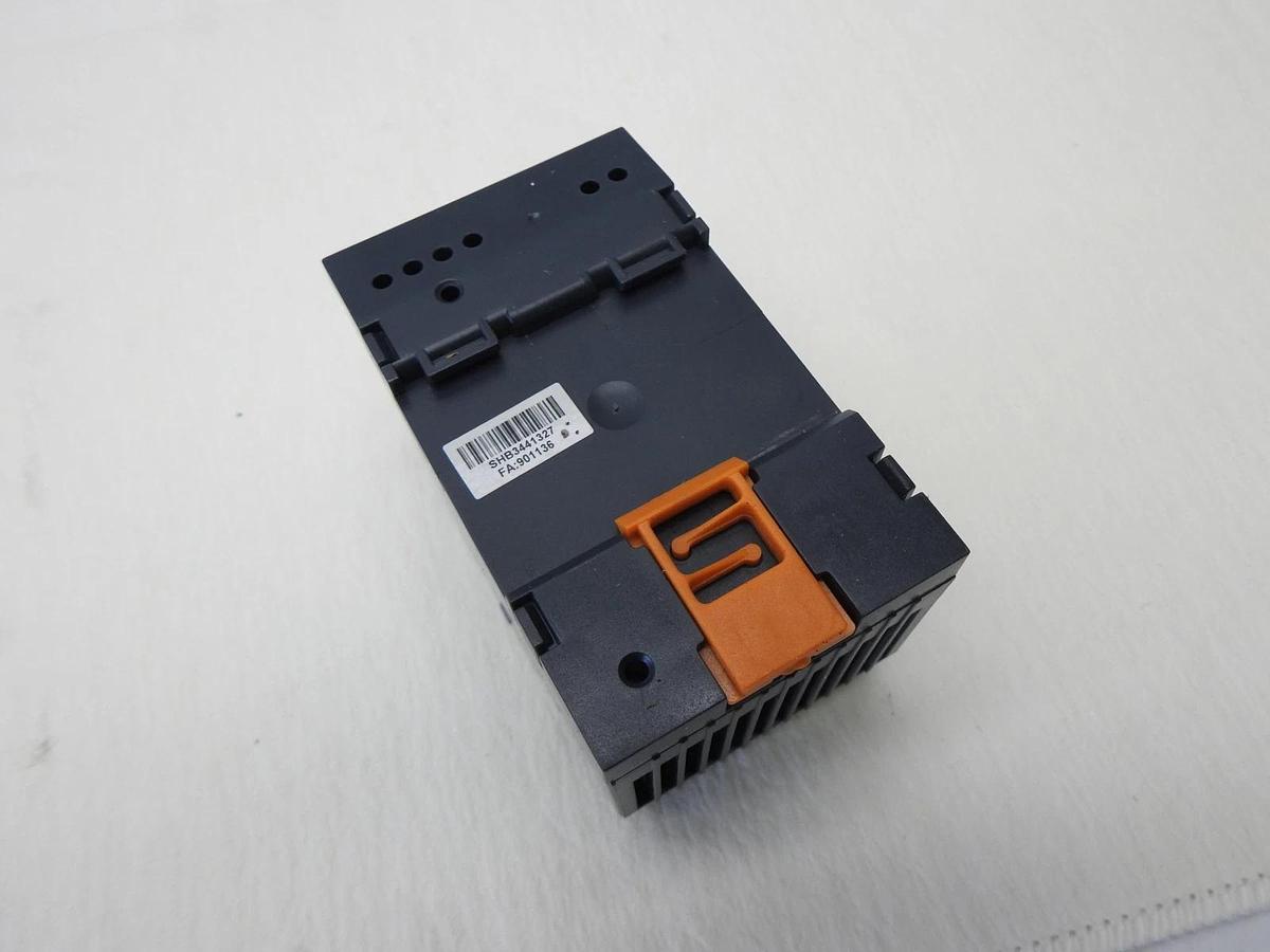 Block PEL-0124-013-0 Power Supply 100-240VAC In; 24VDC Out - NEW TAKEOUT