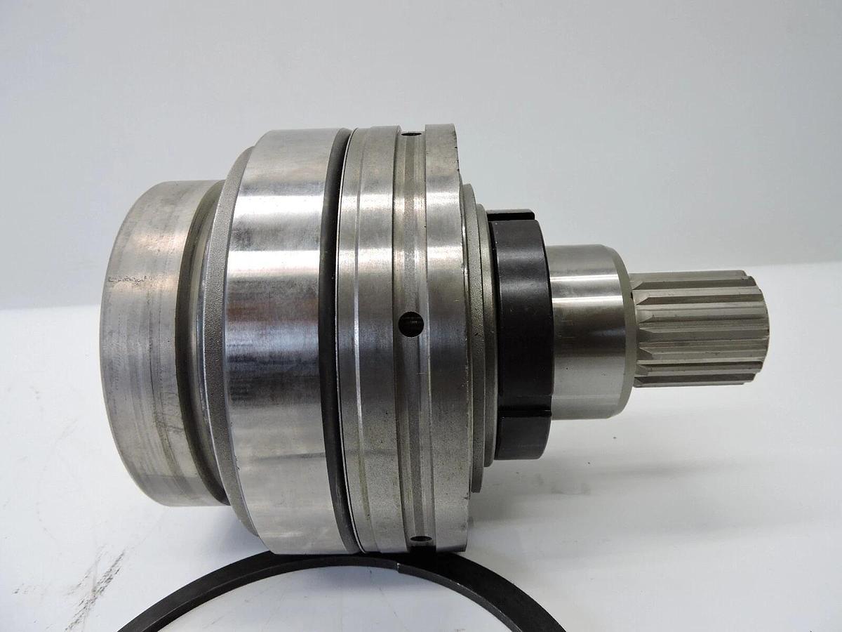 BOSCH REXROTH R909270742 DRIVE SHAFT MIT LAGERSATZ 20125 - GENUINE NEW