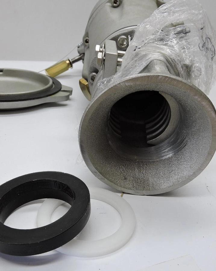 Mine Cable Services Corporation Female Cable Mount Coupler 8kV, 250A 2/0