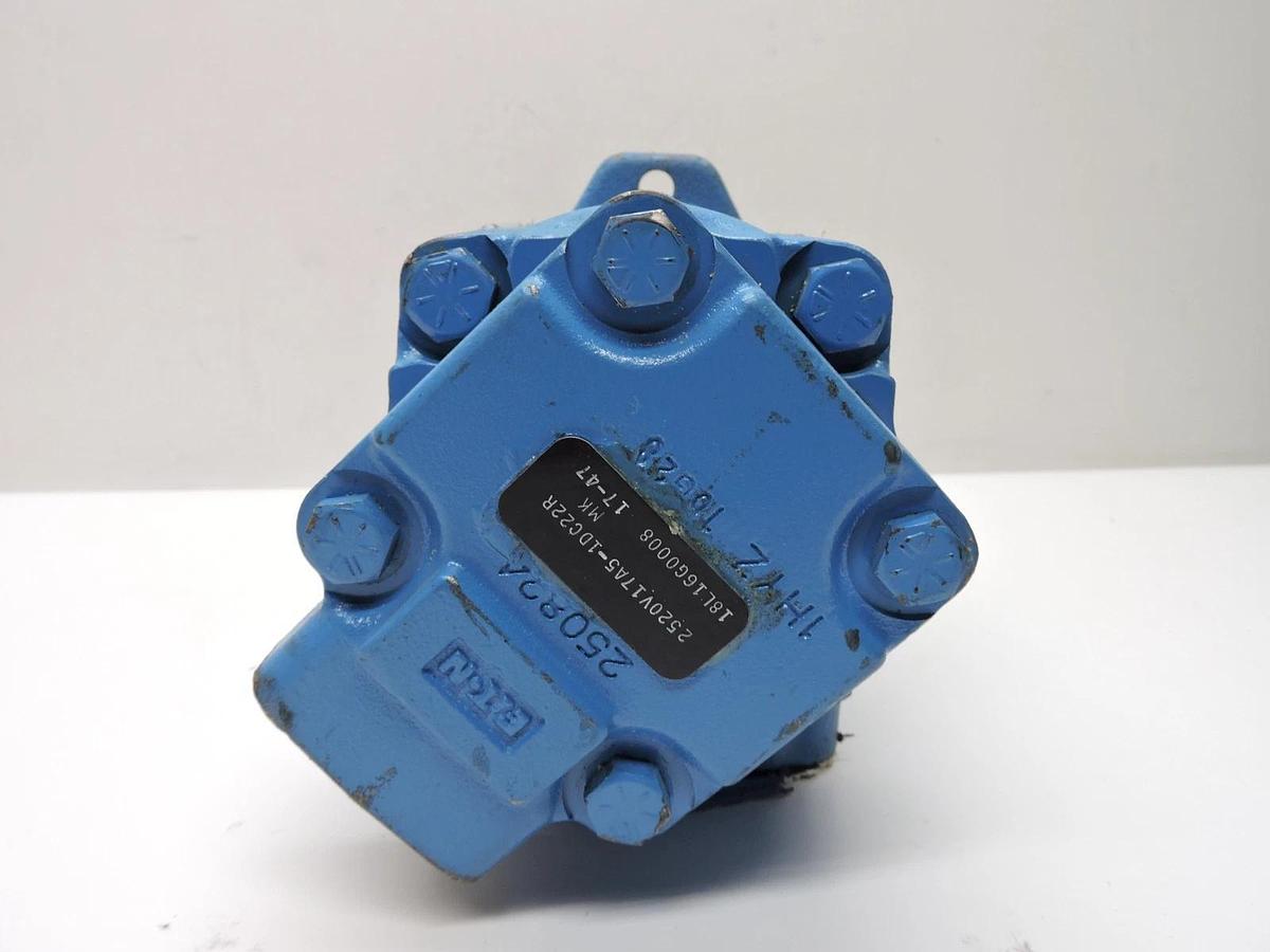 Genuine Eaton Vickers 2520V17A5 1DC22R V SERIES VANE PUMP 02-137187-W DANFOSS