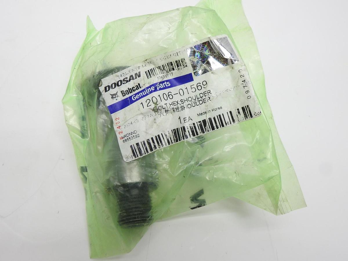 DOOSAN 120106-01569 Bolt Hex Shoulder